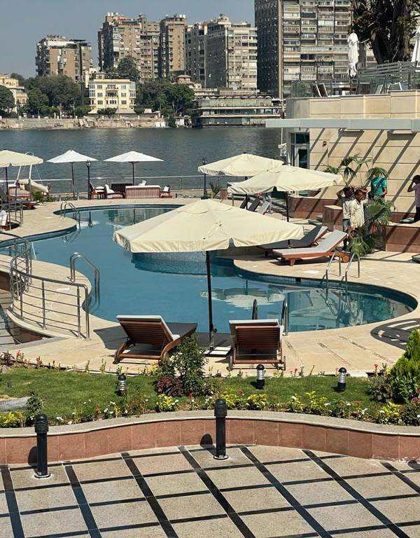 مشروع مسبح تجاري رقم 004
